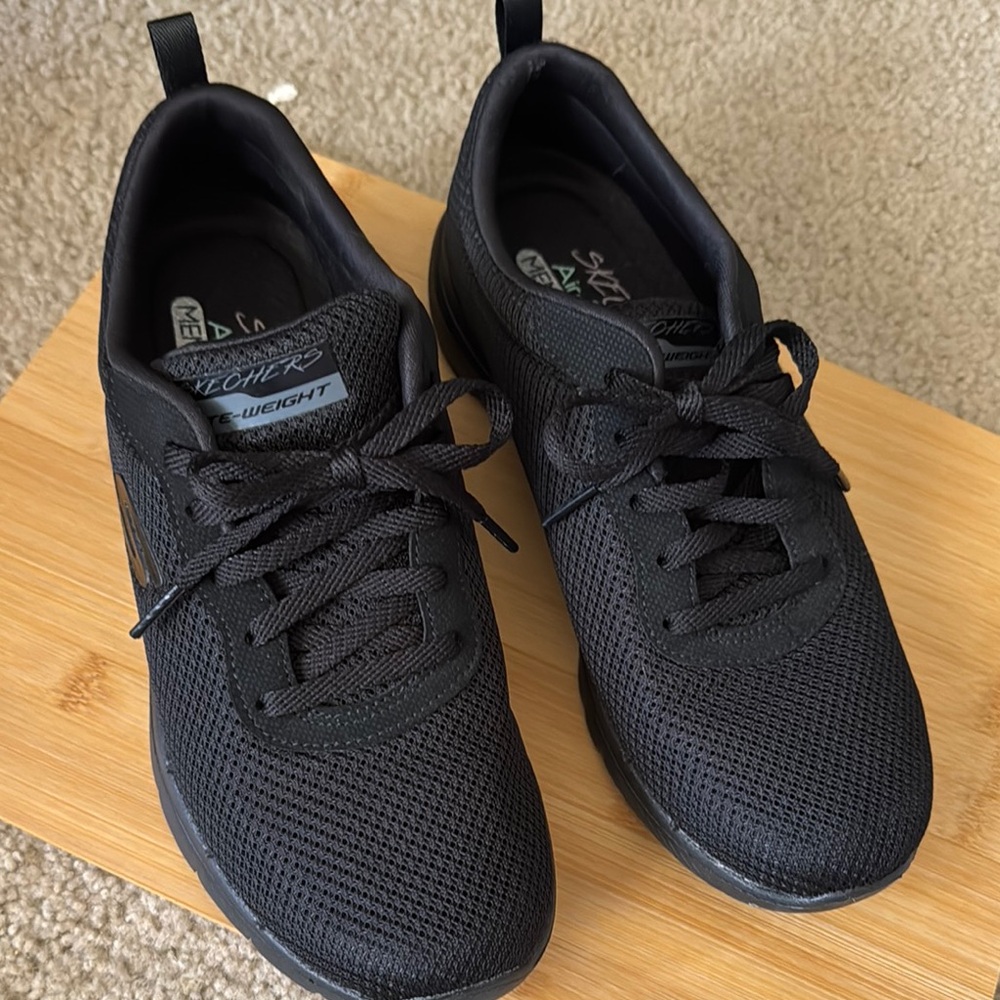 Skechers Black Minimalist Sneakers with Breathable Mesh